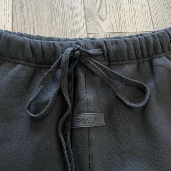 Essentials Stretch Limo Relaxed Sweatpants Black Size XS - Picture 7 of 9